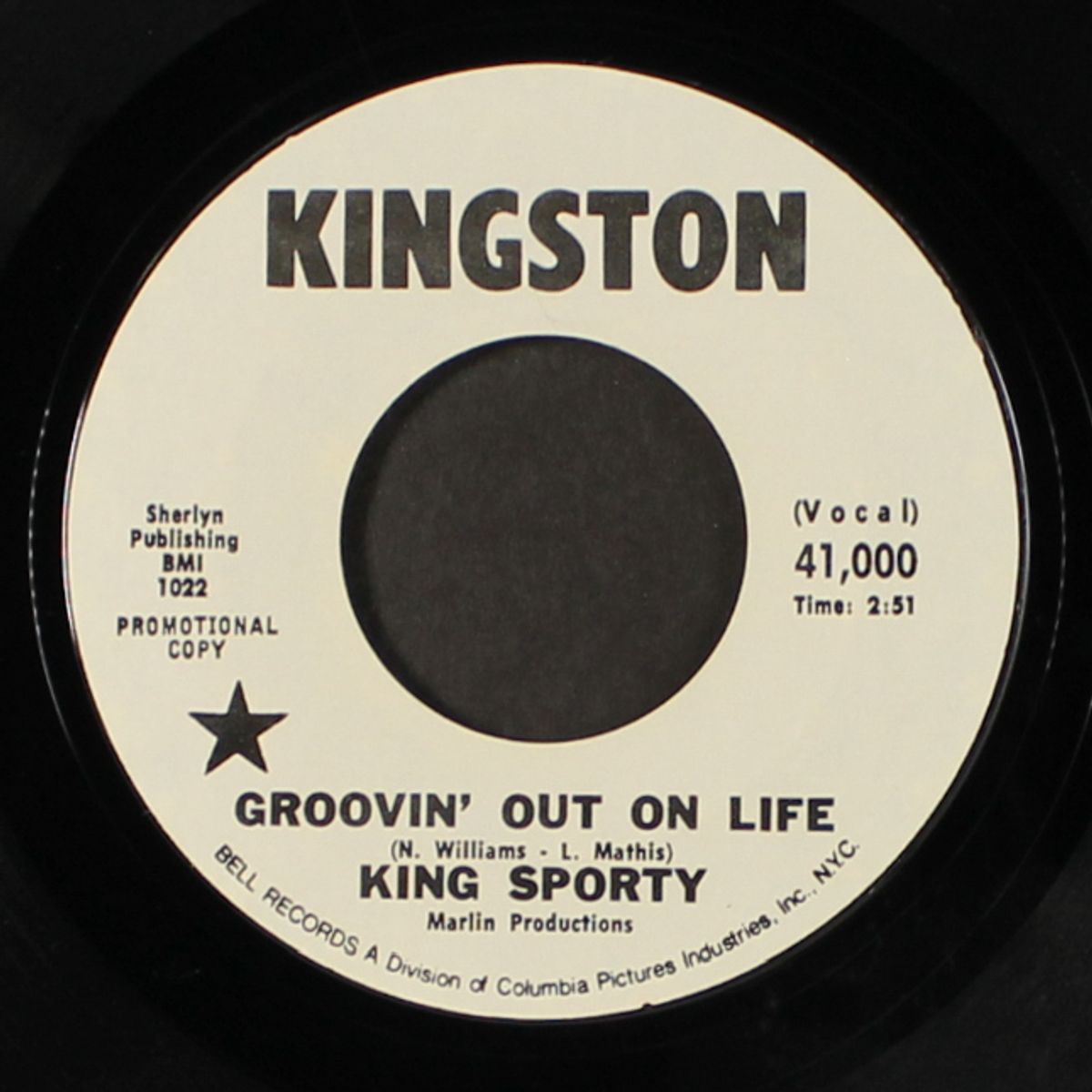 groovin' out on life by KING SPORTY