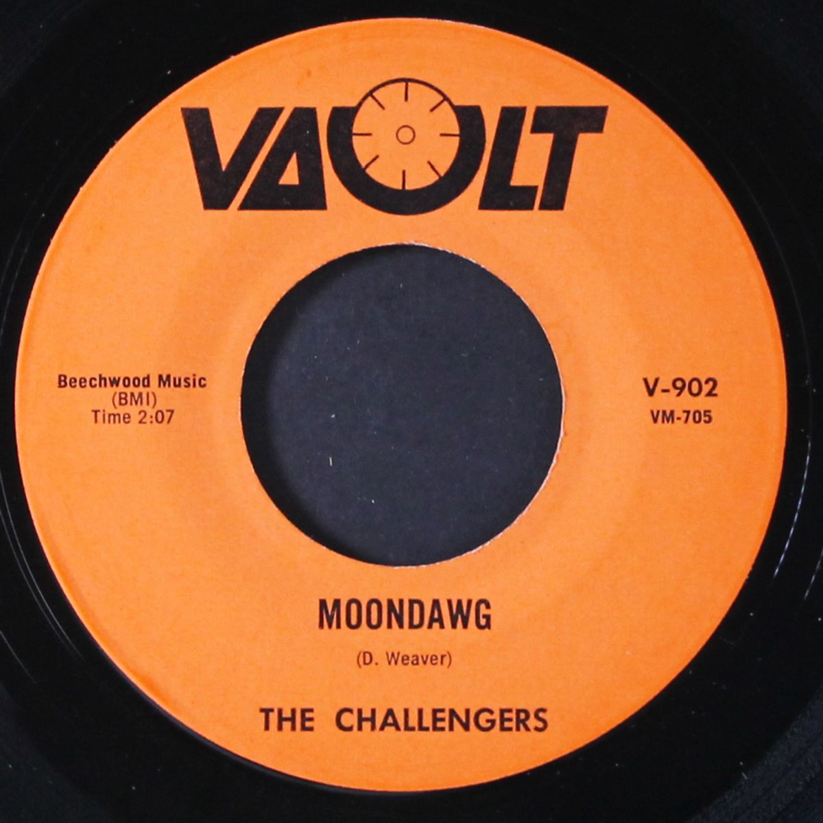moondawg / tidal wave by CHALLENGERS