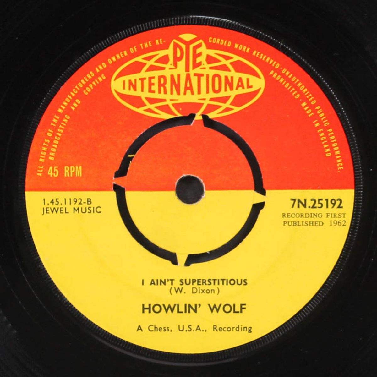 just like i treat you / i ain't superstitious by HOWLIN' WOLF