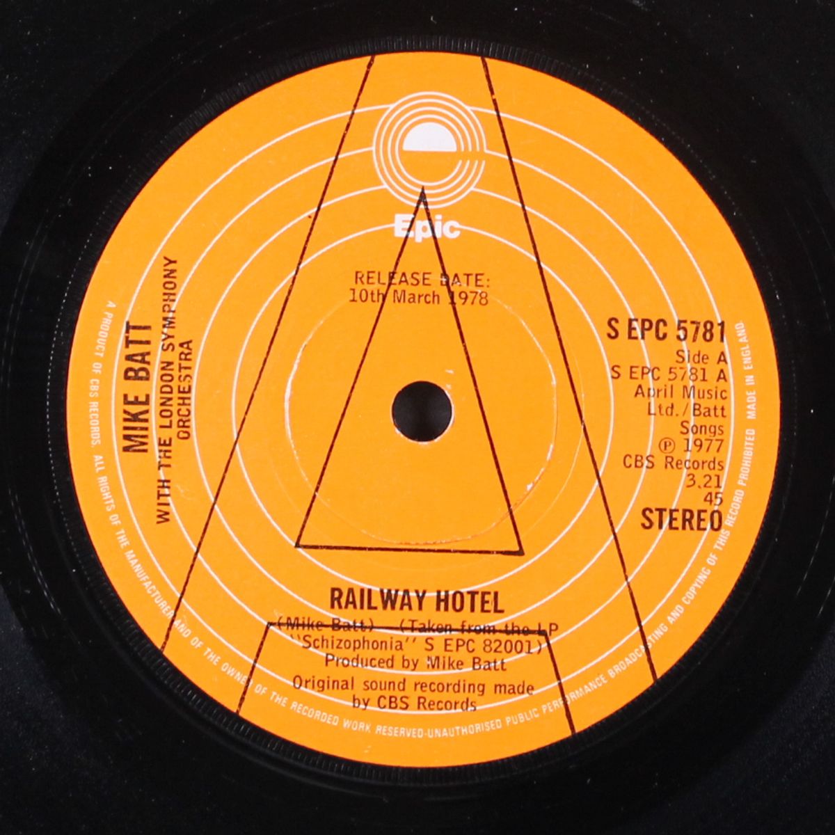 railway hotel / the fires of rabat by MIKE BATT