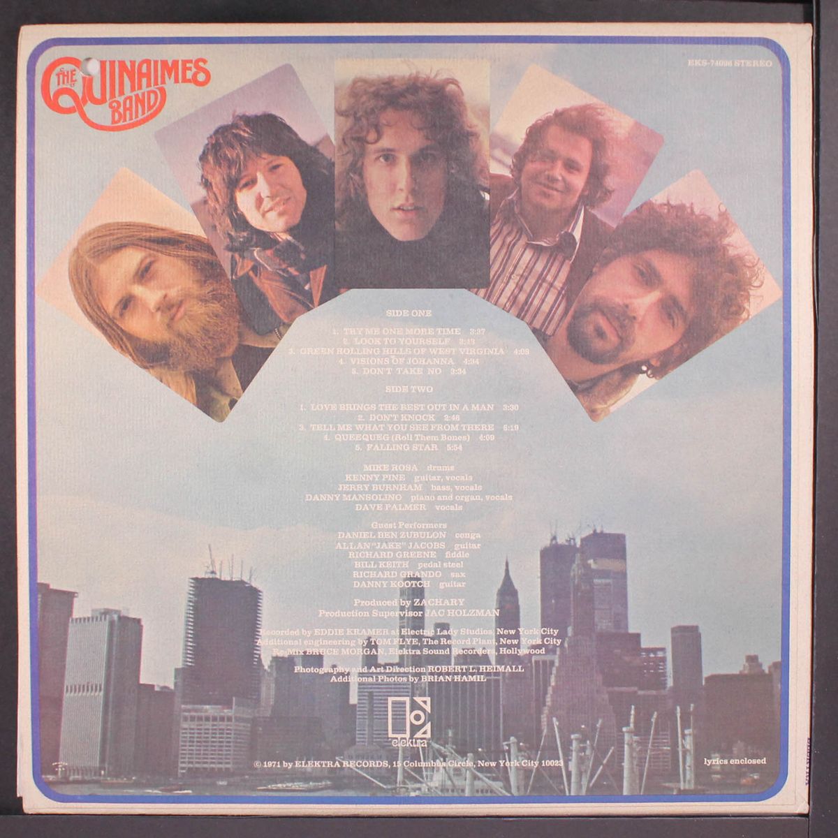 the quinaimes band by QUINAIMES BAND