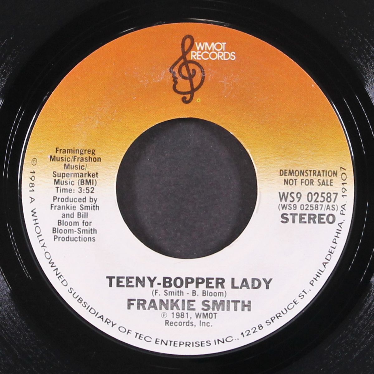 teeny-bopper lady by FRANKIE SMITH