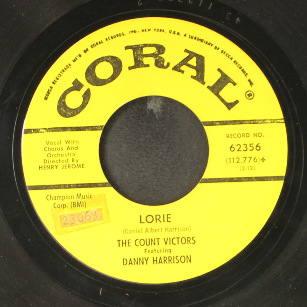 road runner / lorie by COUNT VICTORS