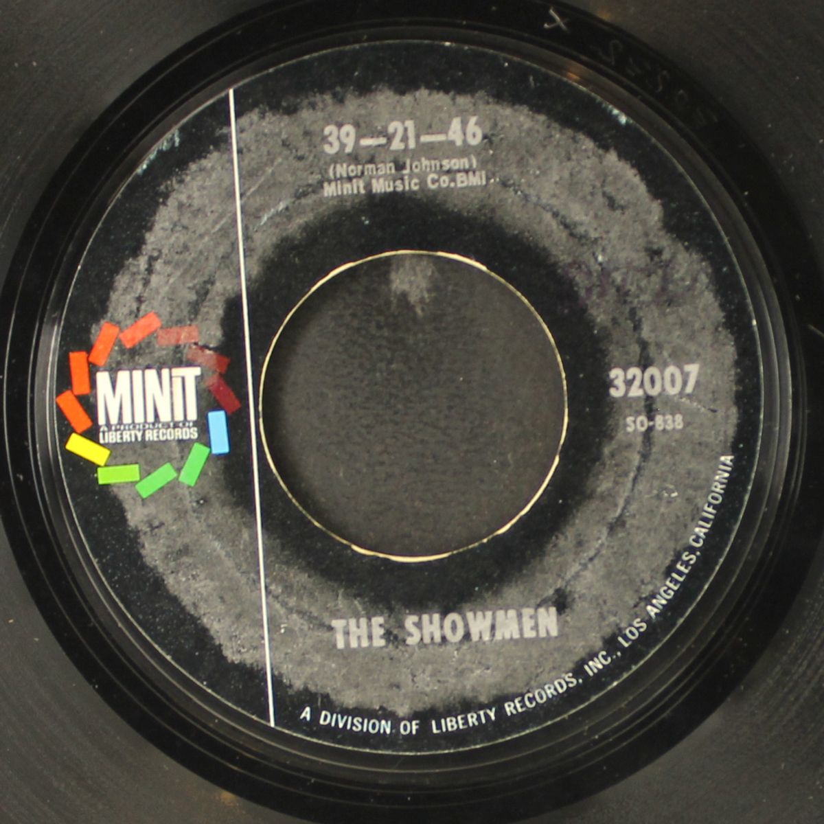 39-21-46 / swish fish by SHOWMEN