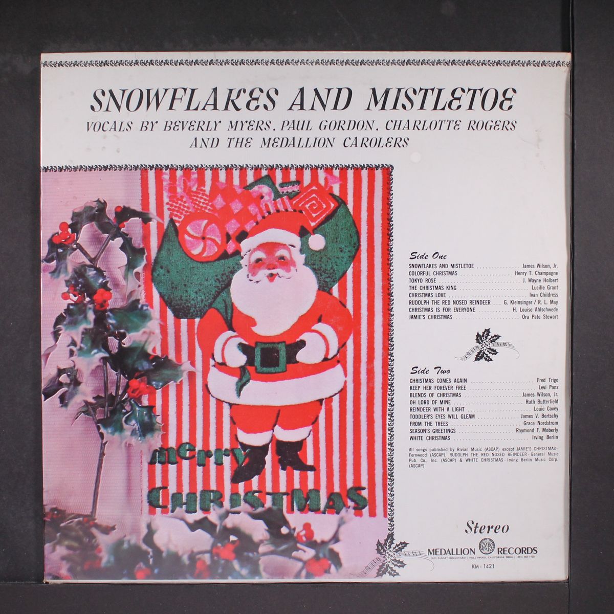 snowflakes and mistletoe by VARIOUS