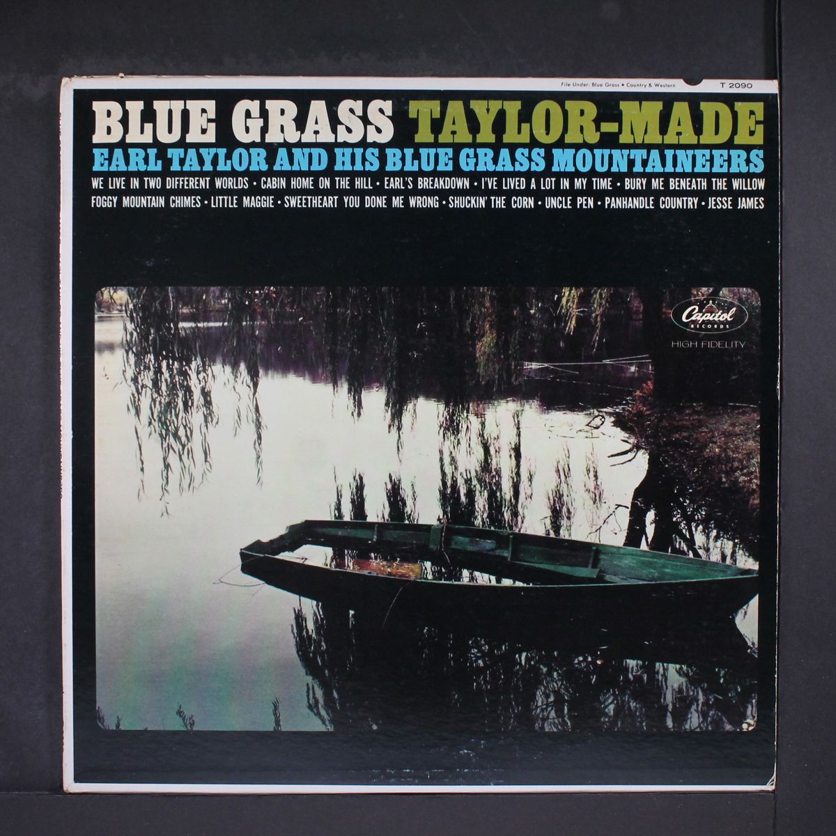 blue grass taylor-made by EARL TAYLOR & BLUEGRASS MOUNTAINEERS