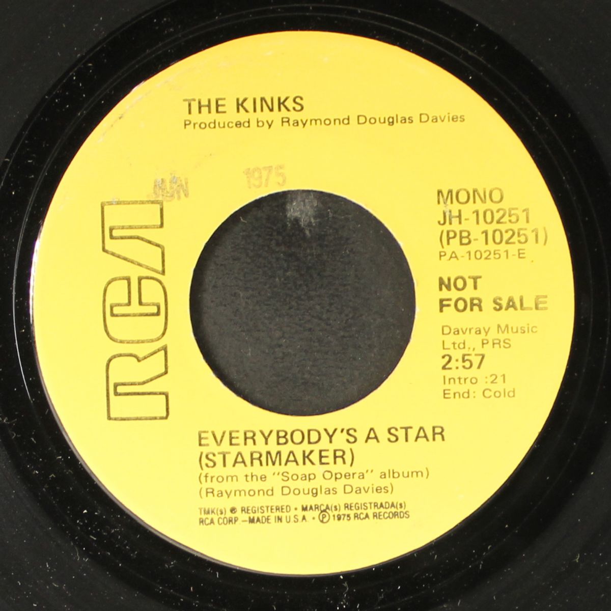 everybody's a star / mono by KINKS