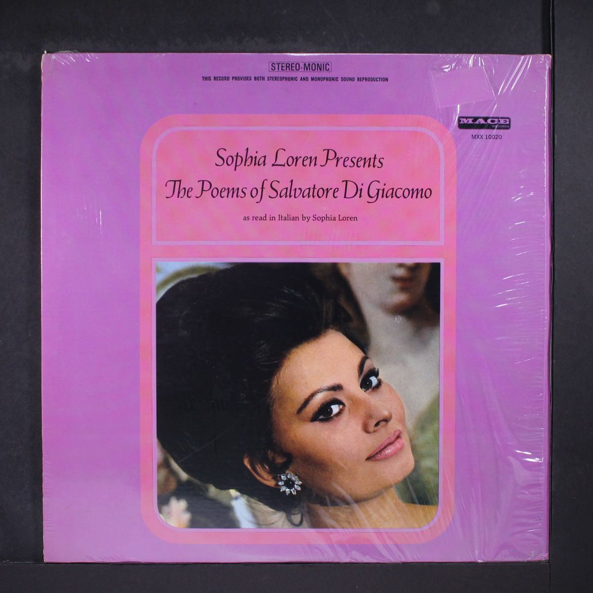 presents the poems of salvatore di giacomo by SOPHIA LOREN