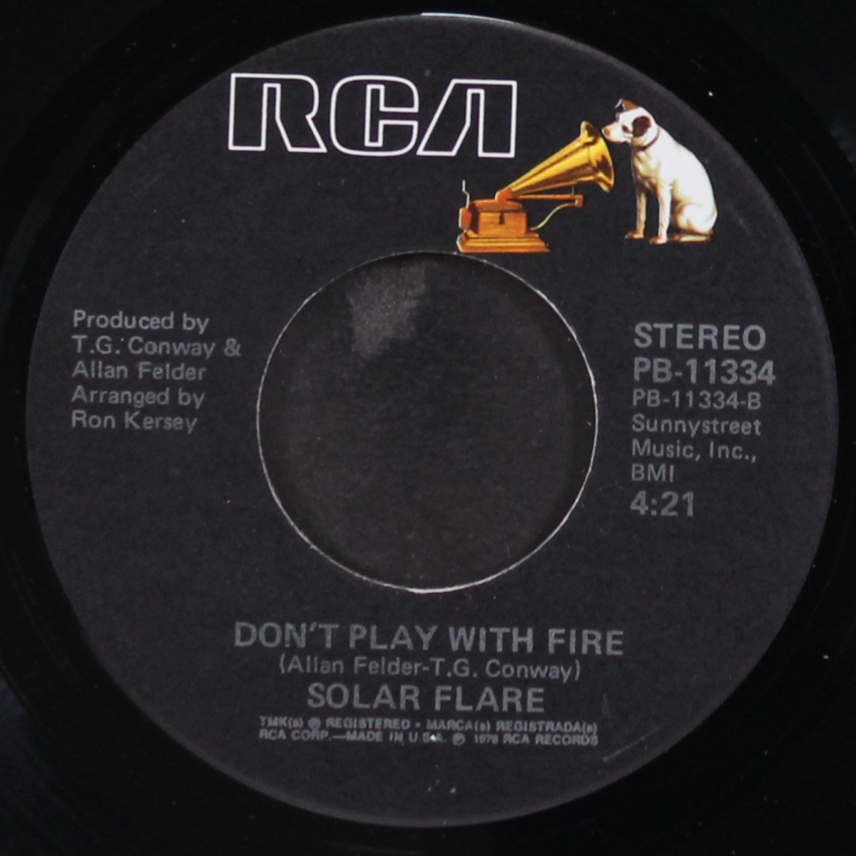 boogie fund / don't play with fire by SOLAR FLARE