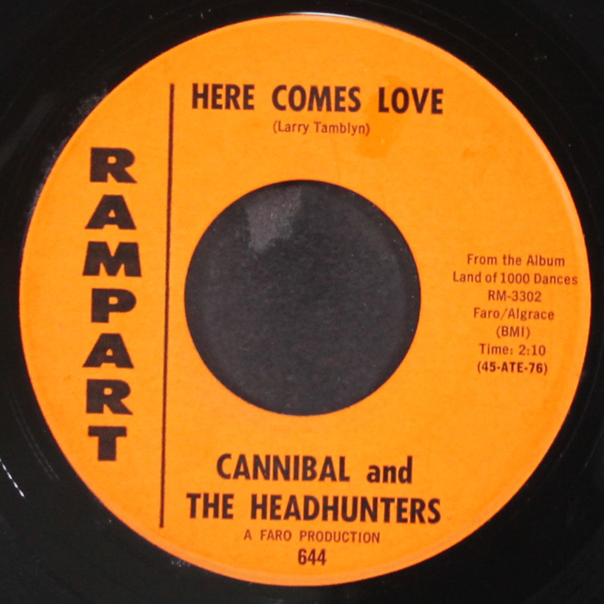here comes love / nau ninny nau by CANNIBAL & HEADHUNTERS