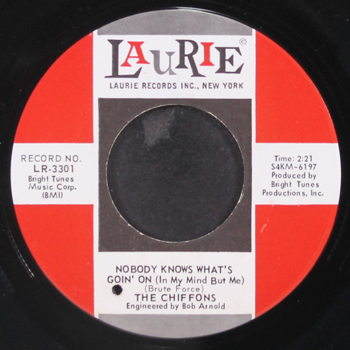 nobody's knows what's goin' on / did you ever go steady by CHIFFONS