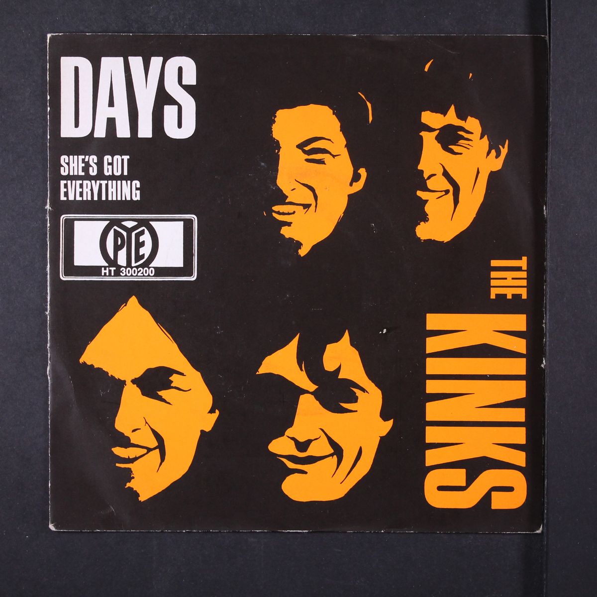 days / she's got everything by KINKS