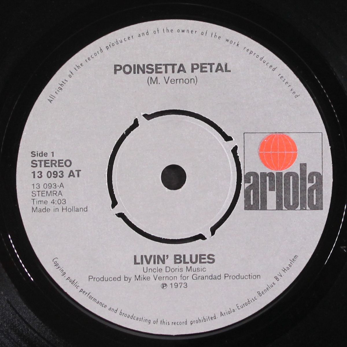 poinsetta petal / gamble on by LIVIN' BLUES
