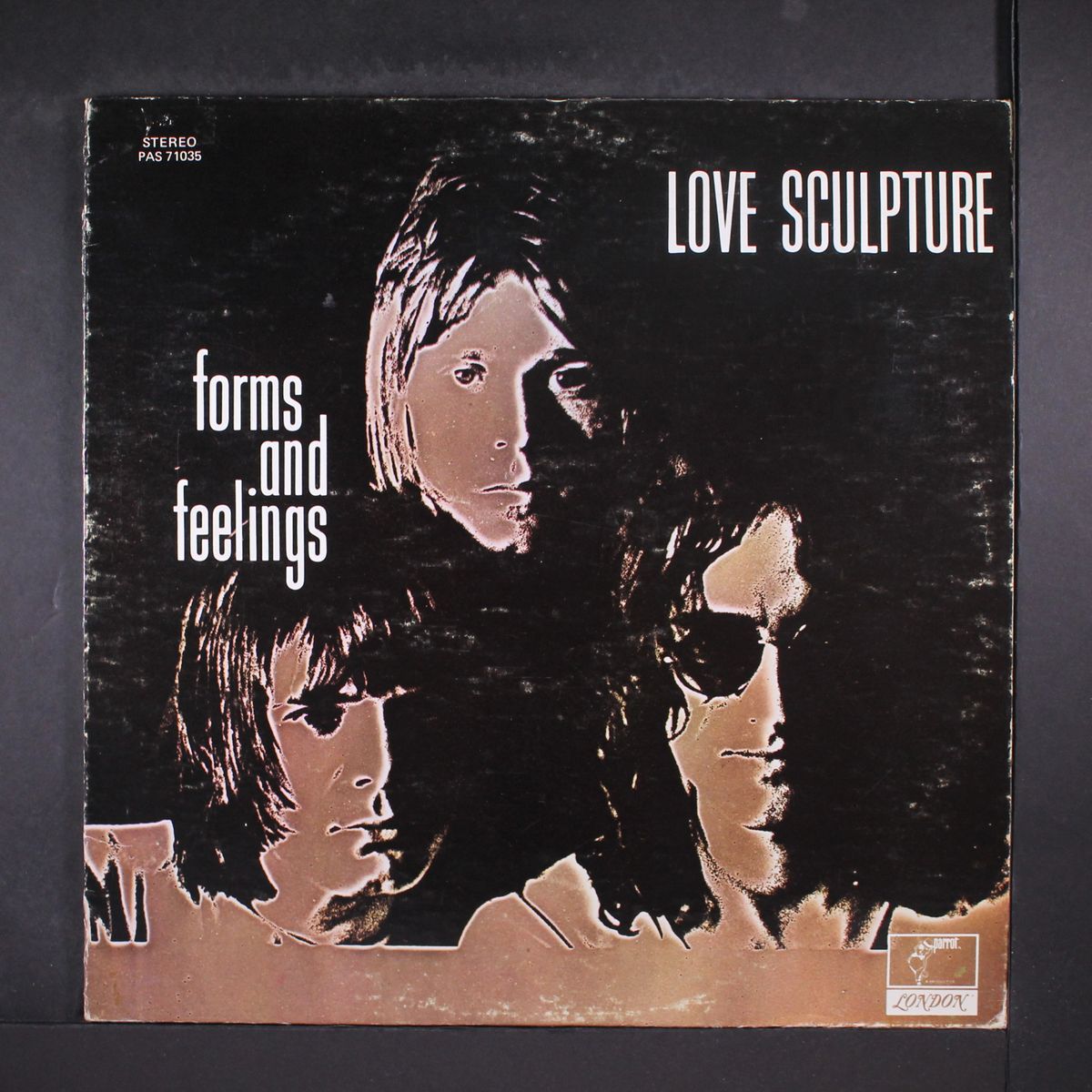 forms and feelings by LOVE SCULPTURE