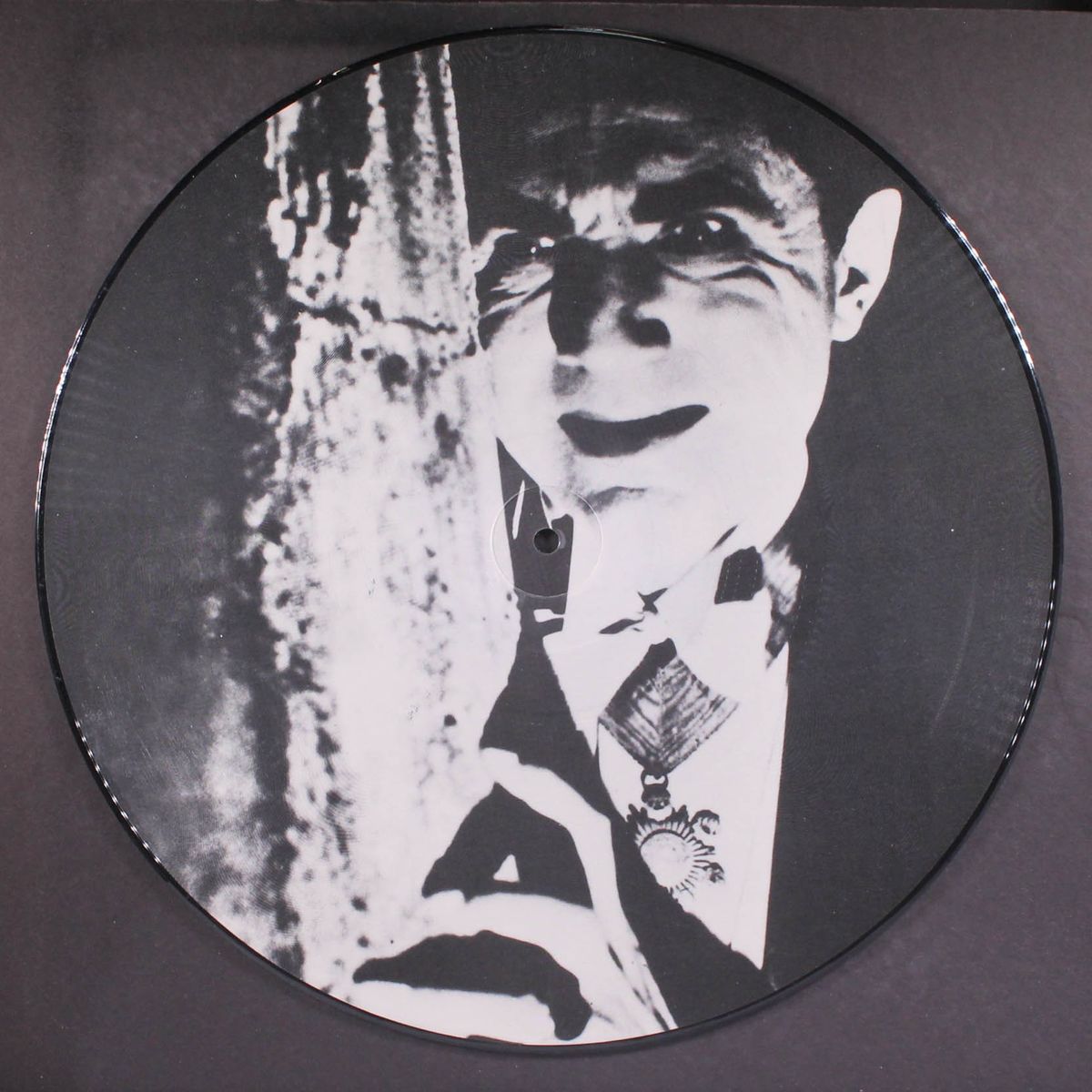 bela lugosi's dead +2 by BAUHAUS