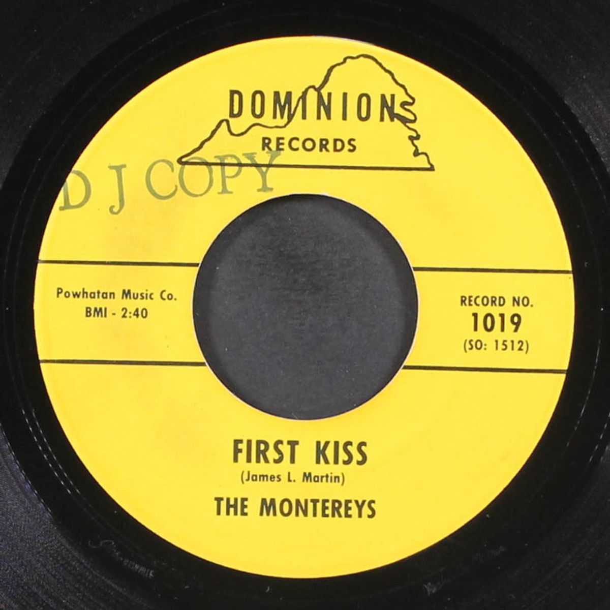 just one more kiss / first kiss by MONTEREYS