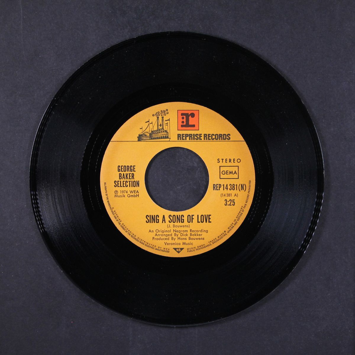 sing a song of love by GEORGE BAKER SELECTION