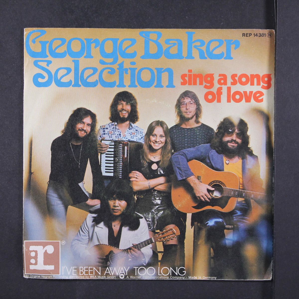 sing a song of love by GEORGE BAKER SELECTION