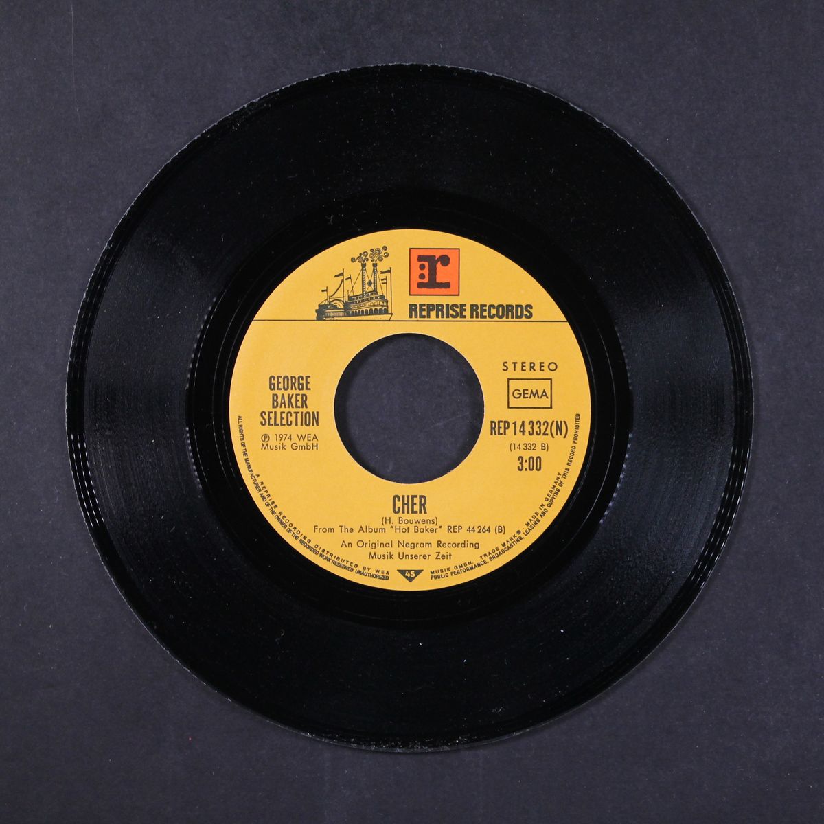 fly away little paraquayo by GEORGE BAKER SELECTION