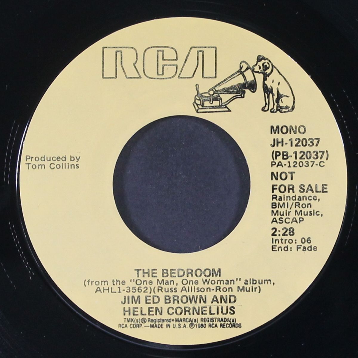 the bedroom / mono by JIM ED BROWN