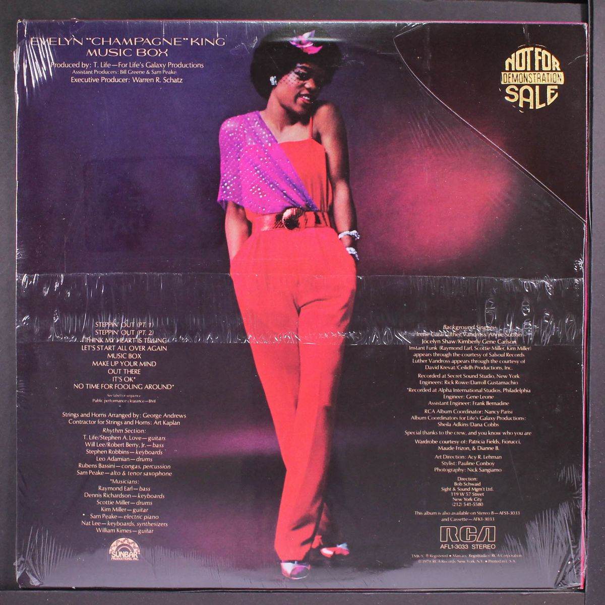 music box by EVELYN KING