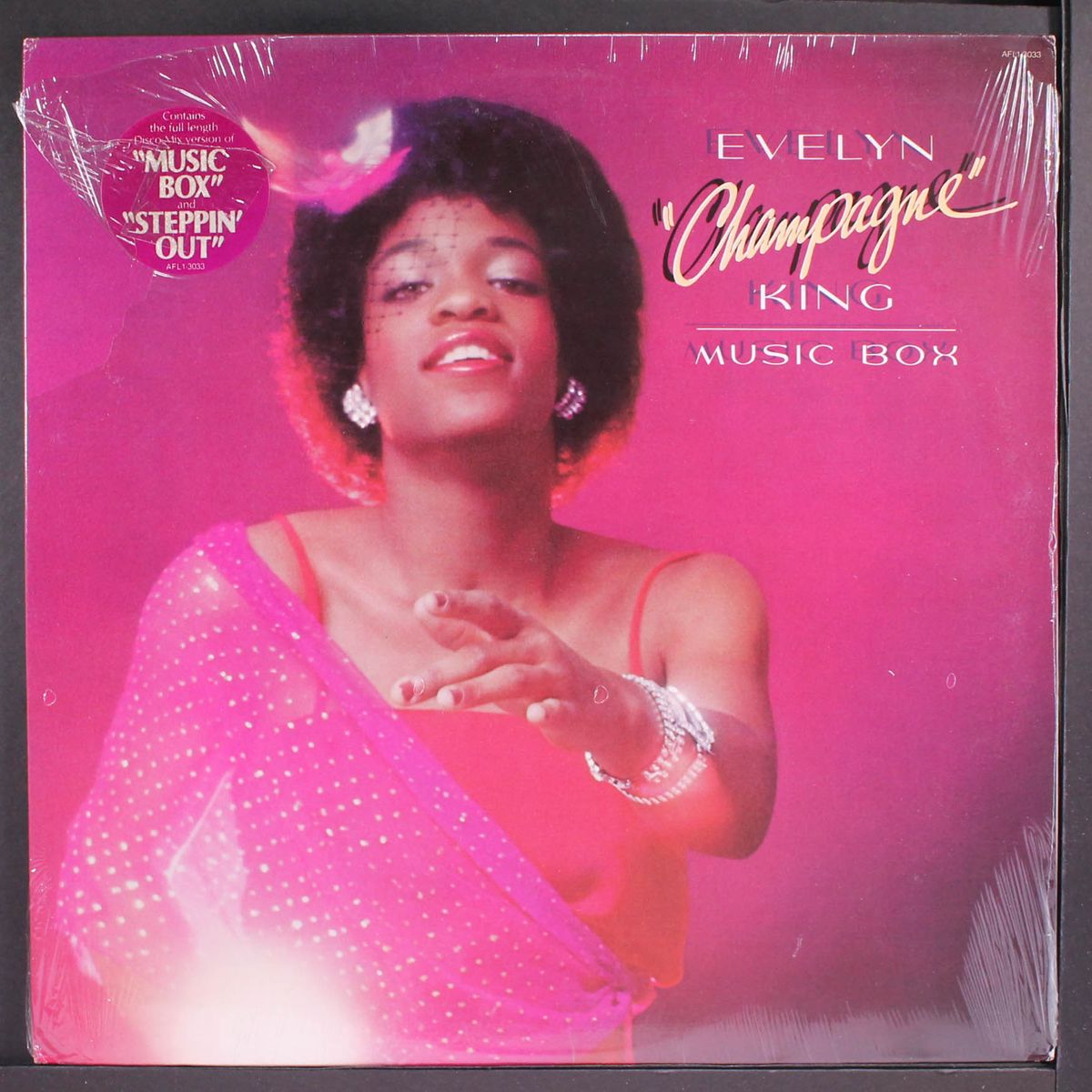 music box by EVELYN KING