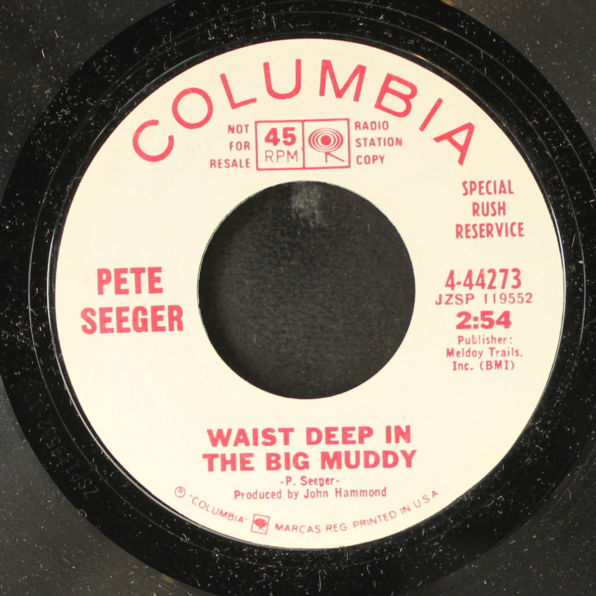 waist deep in the big muddy / same by PETE SEEGER