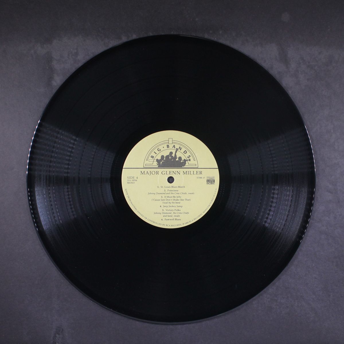 major glenn miller by GLENN MILLER