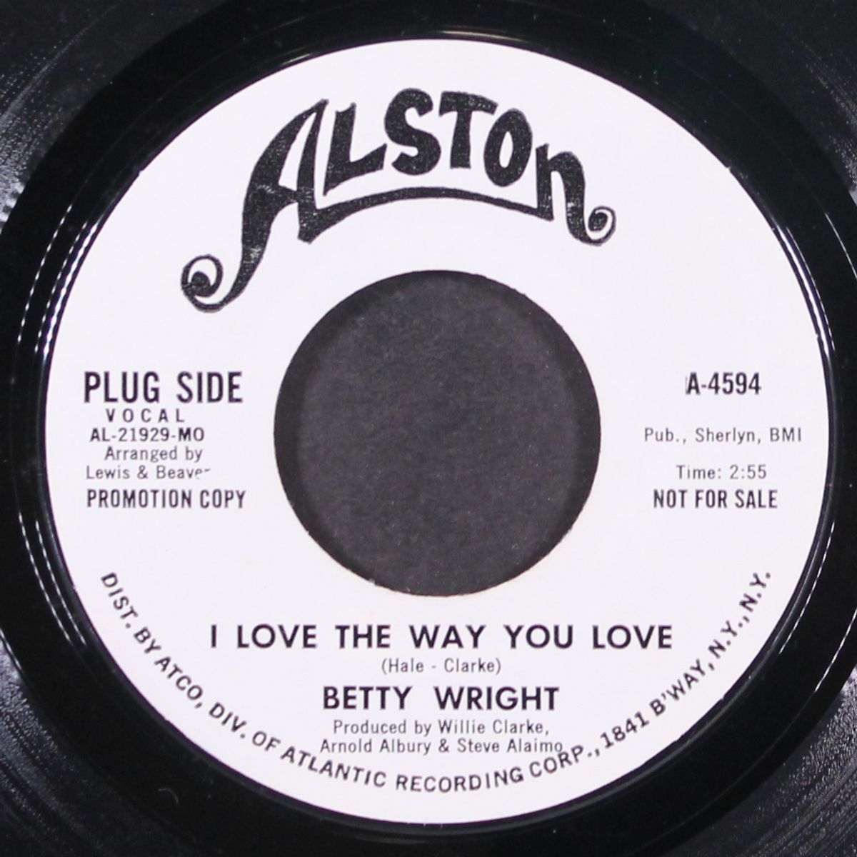 i love the way you love by BETTY WRIGHT