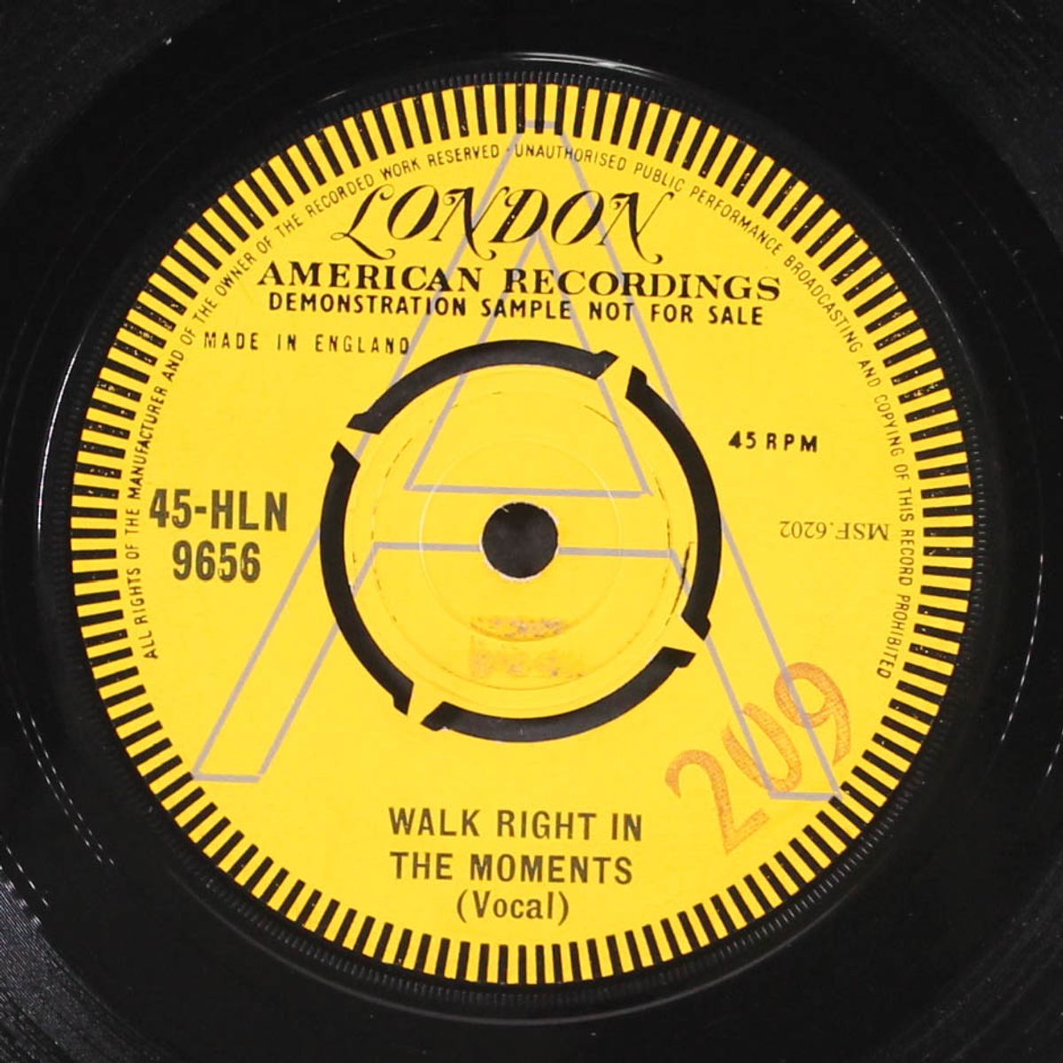 walk right in / instro by MOMENTS
