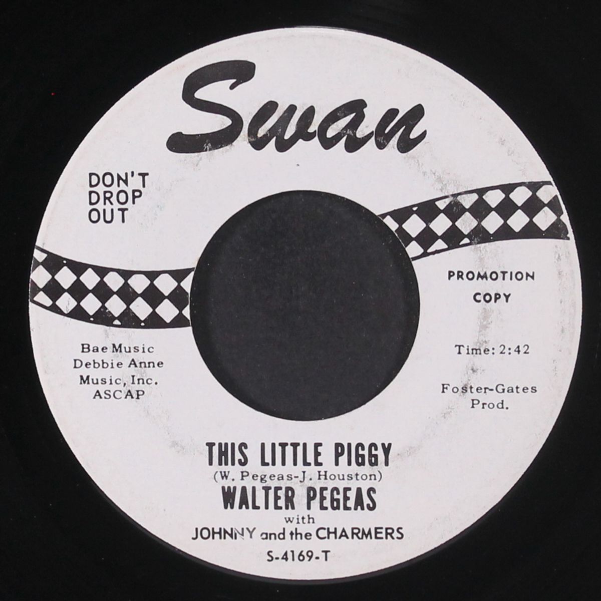 si-si-si / this little piggy by WALTER PEGEAS