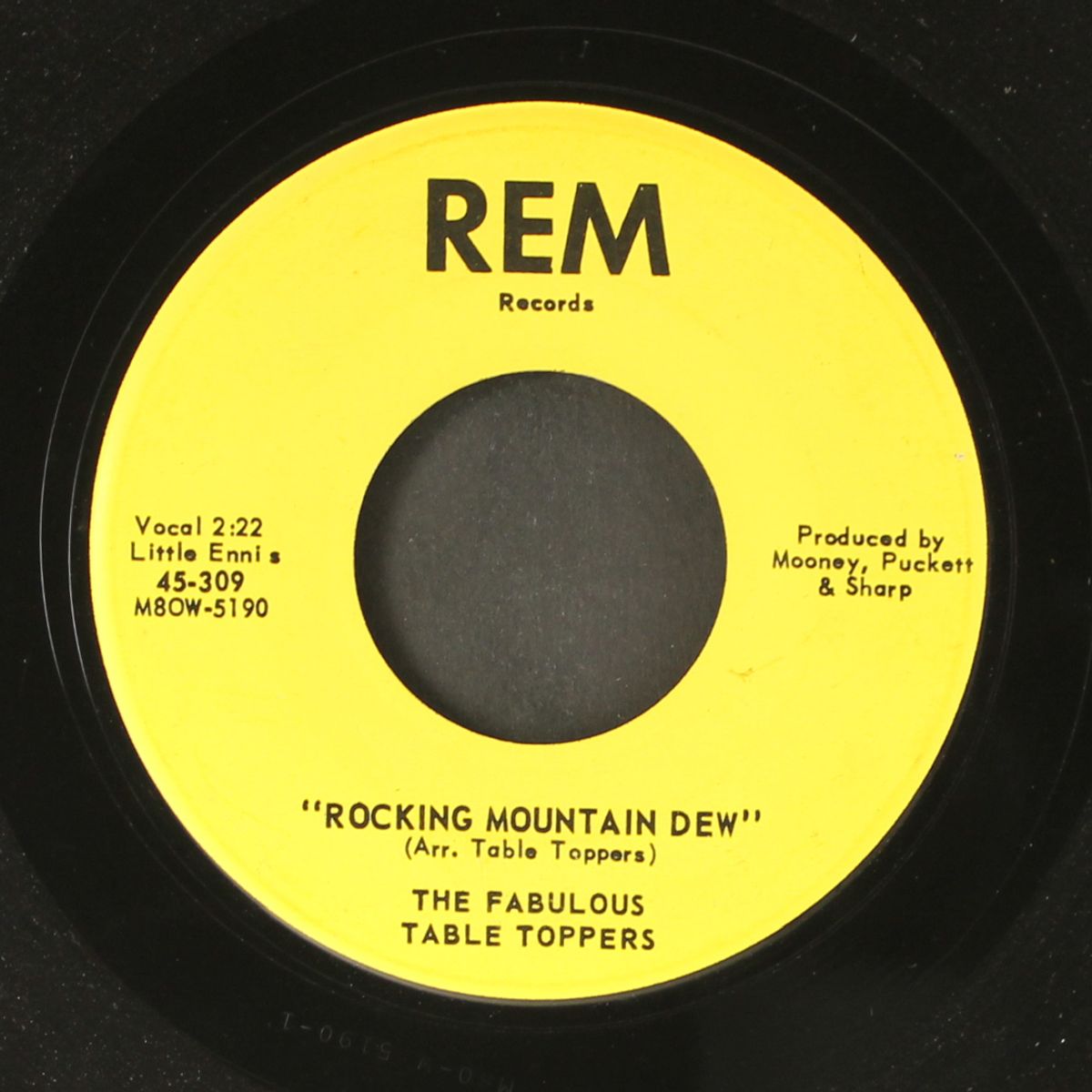 rocking mountain dew / my wild irish rose rock by FABULOUS TABLE TOPPERS