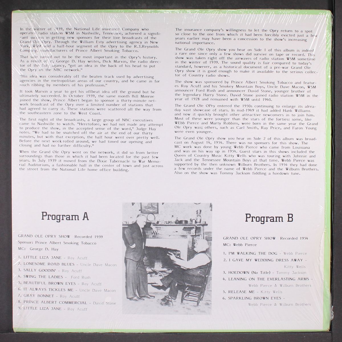 country music on radio (original broadcasts from 1939 and 1954) by VARIOUS