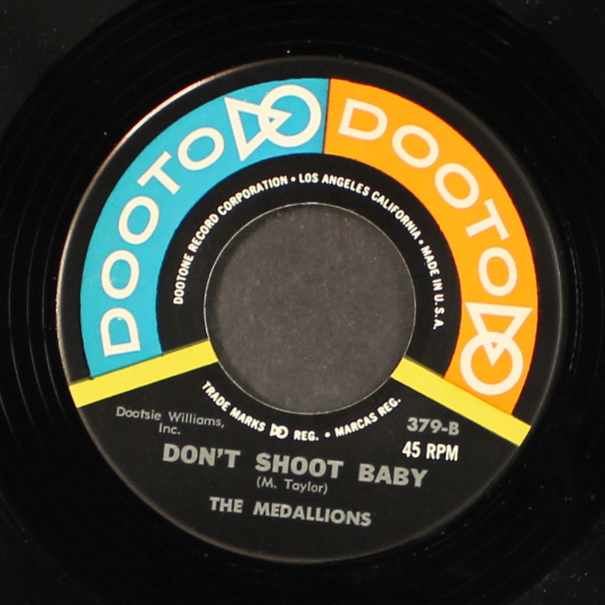 dear darling / don't shoot baby by MEDALLIONS