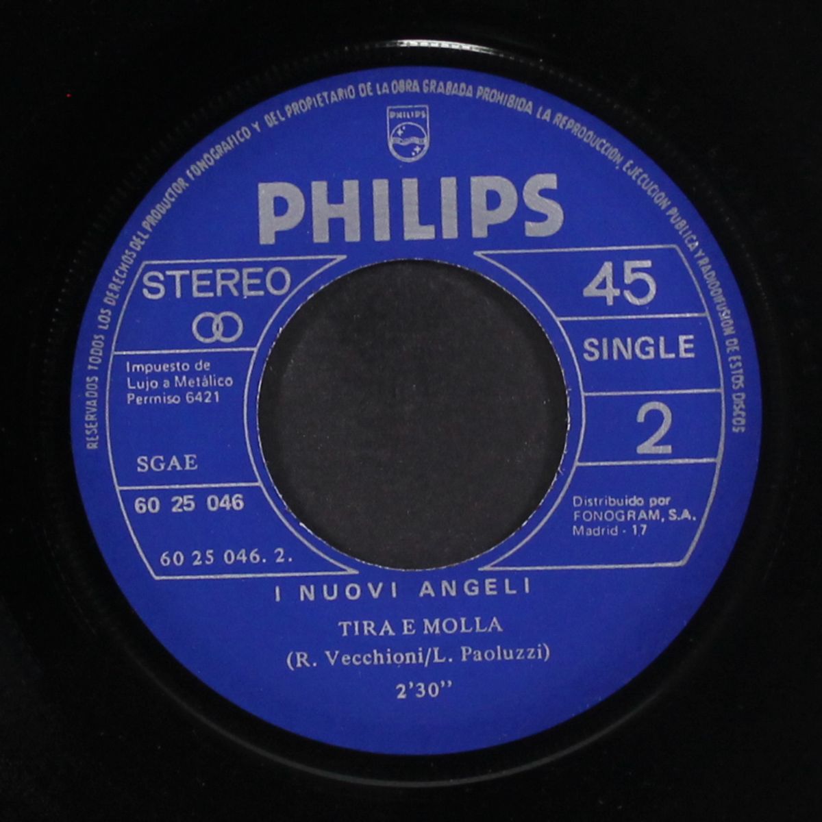 uakadi - uakadu / tira e molla by I NUOVI ANGELI