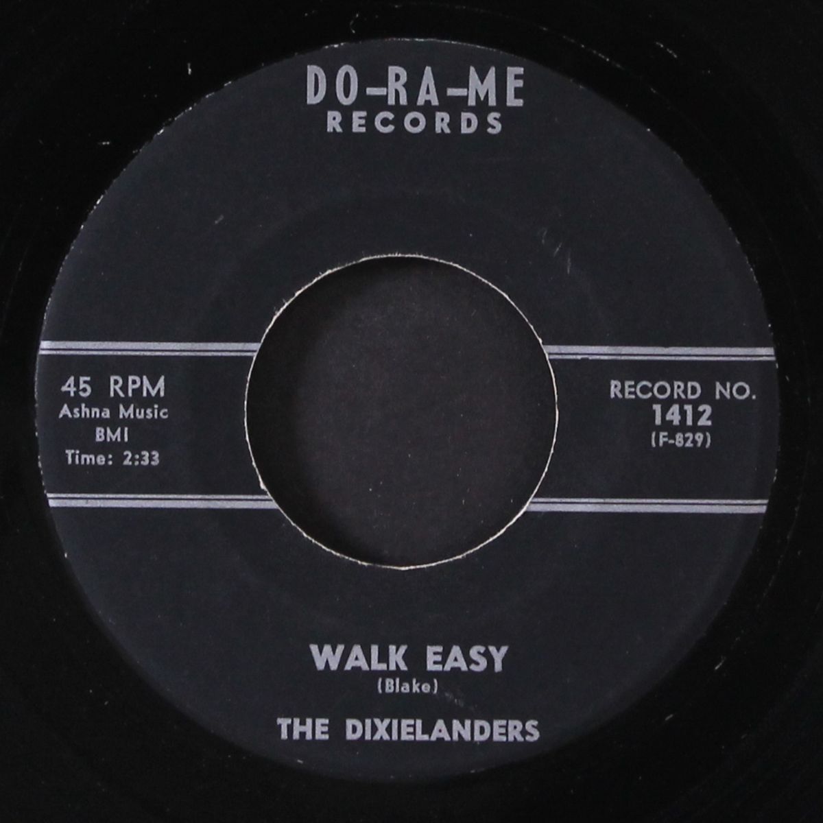 uncle john's bongos / walk easy by DIXIELANDERS