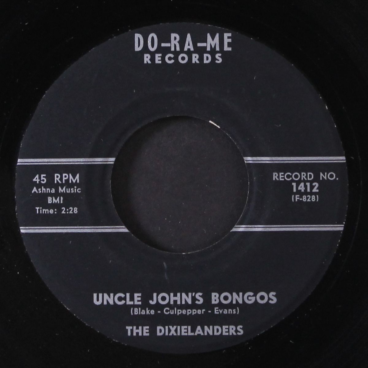 uncle john's bongos / walk easy by DIXIELANDERS