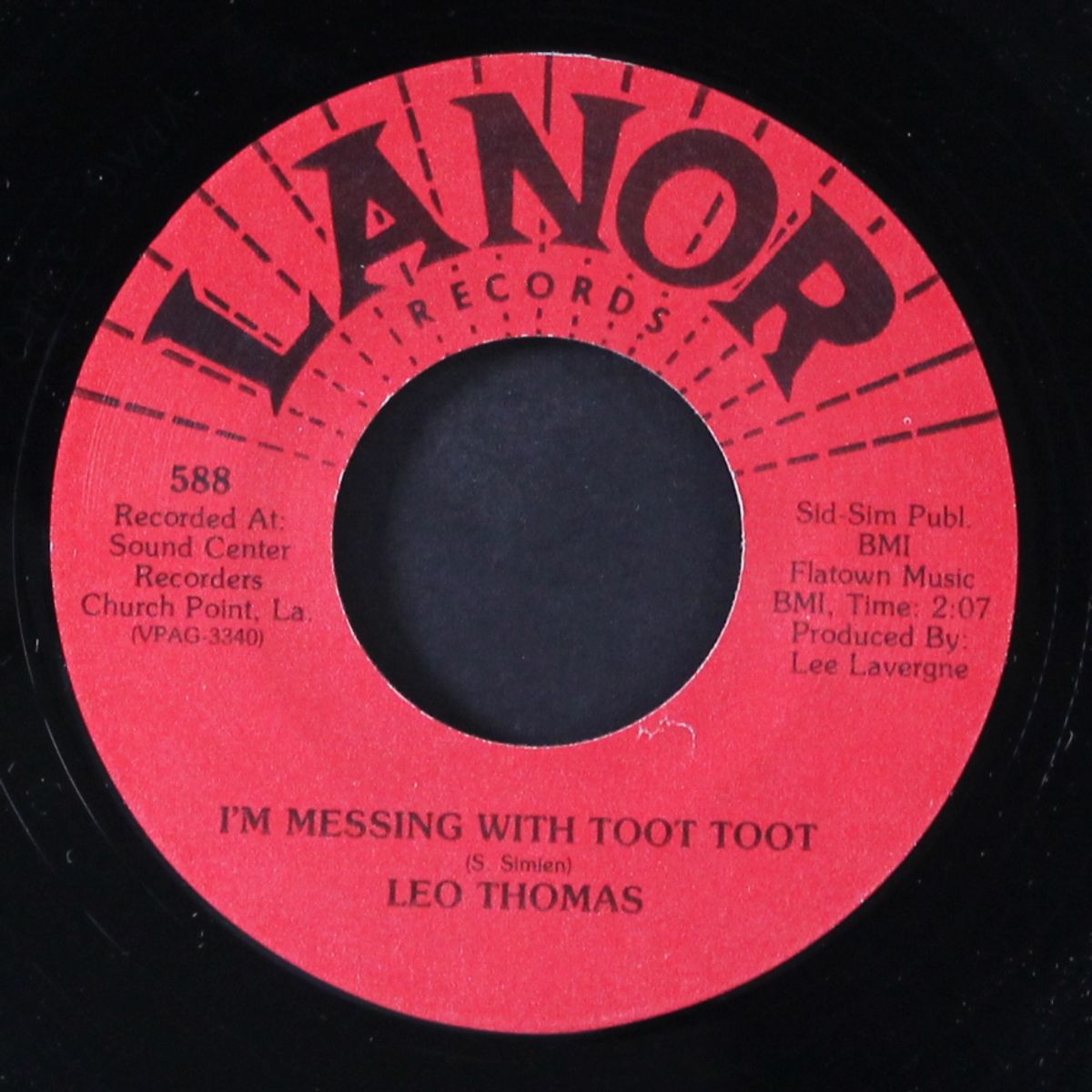 i'm gonna move / messing with toot toot by LEO THOMAS