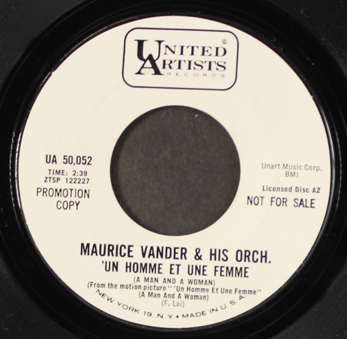 'un homme et une femme / samba saravah by MAURICE VANDER & HIS ORCH.