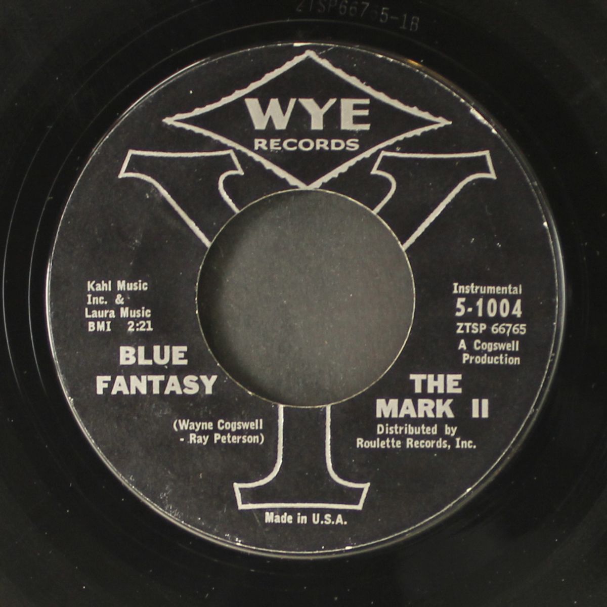 blue fantasy / and a robin cried by MARK II