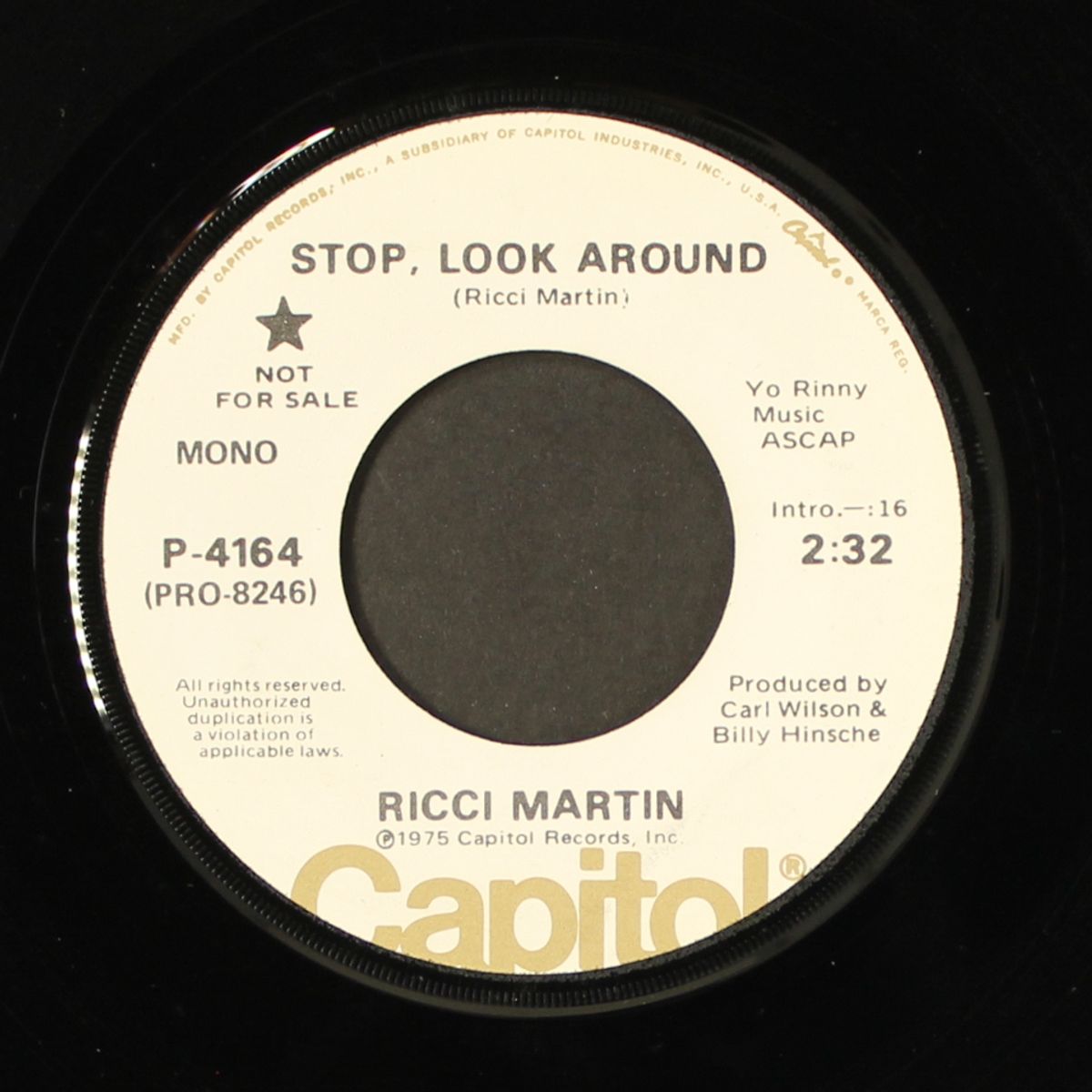 stop, look around / mono by RICCI MARTIN