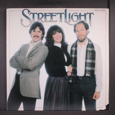 STREETLIGHT