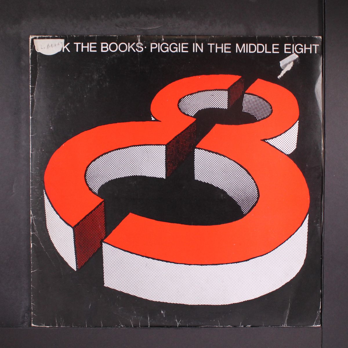 piggie in the middle eight / gone to black by COOK THE BOOKS