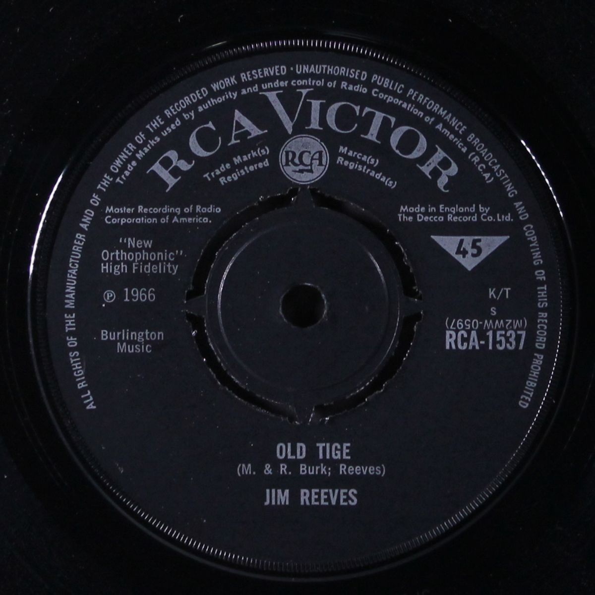 distant drums / old tige by JIM REEVES