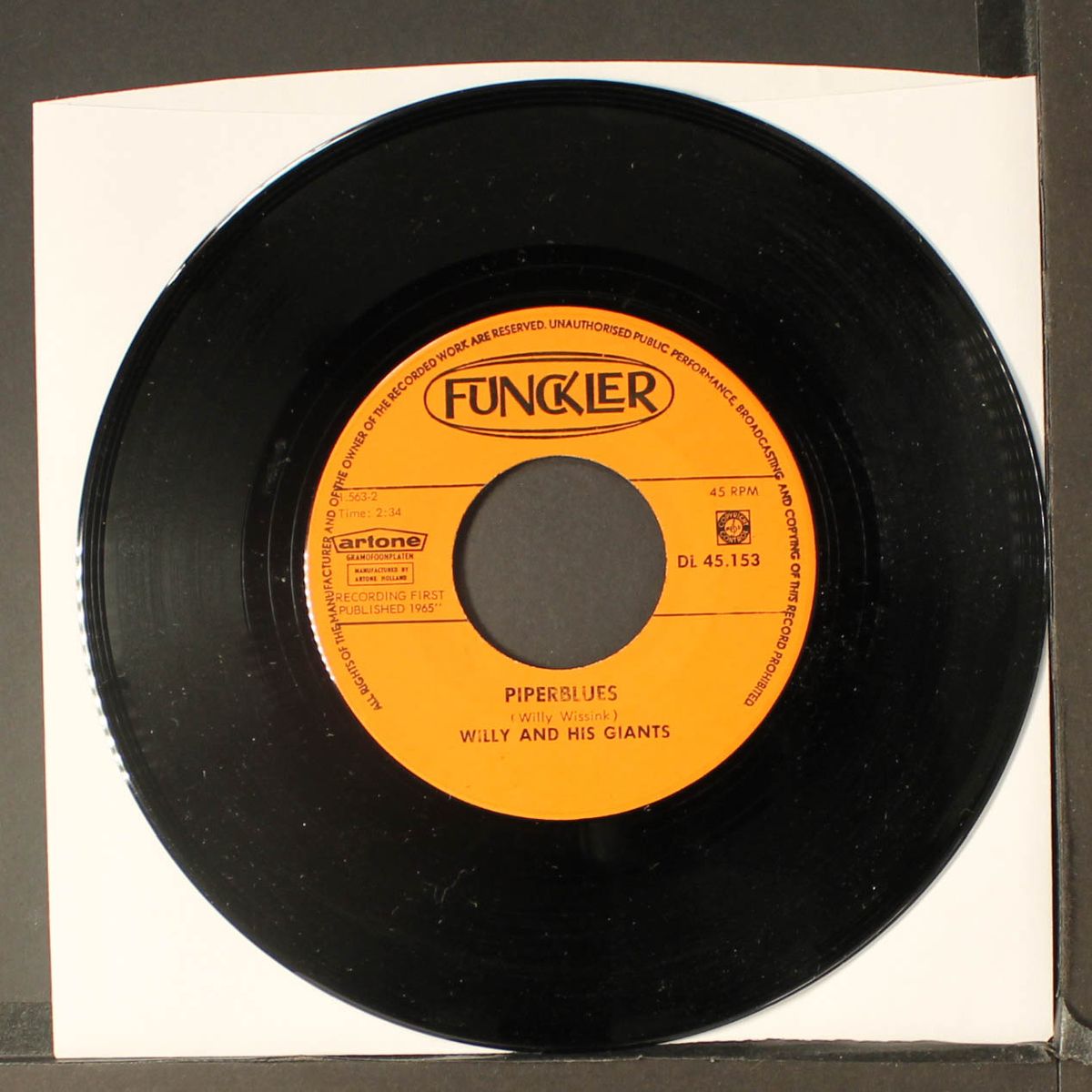 sweety / piper blues by WILLY & GIANTS