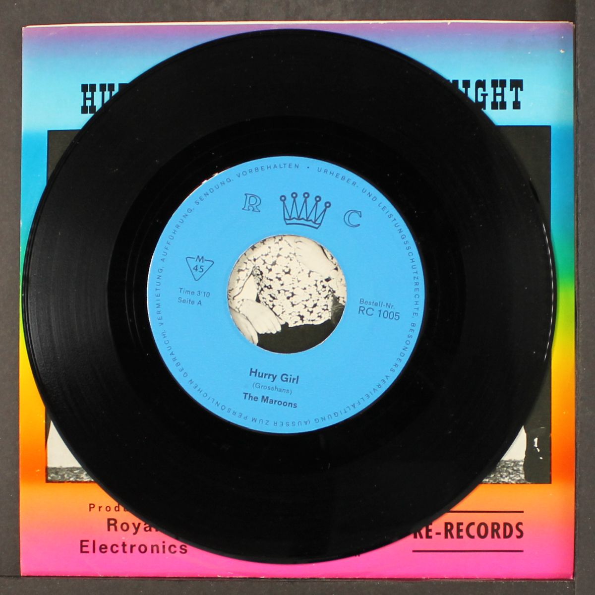 hurry girl / saturday night by MAROONS