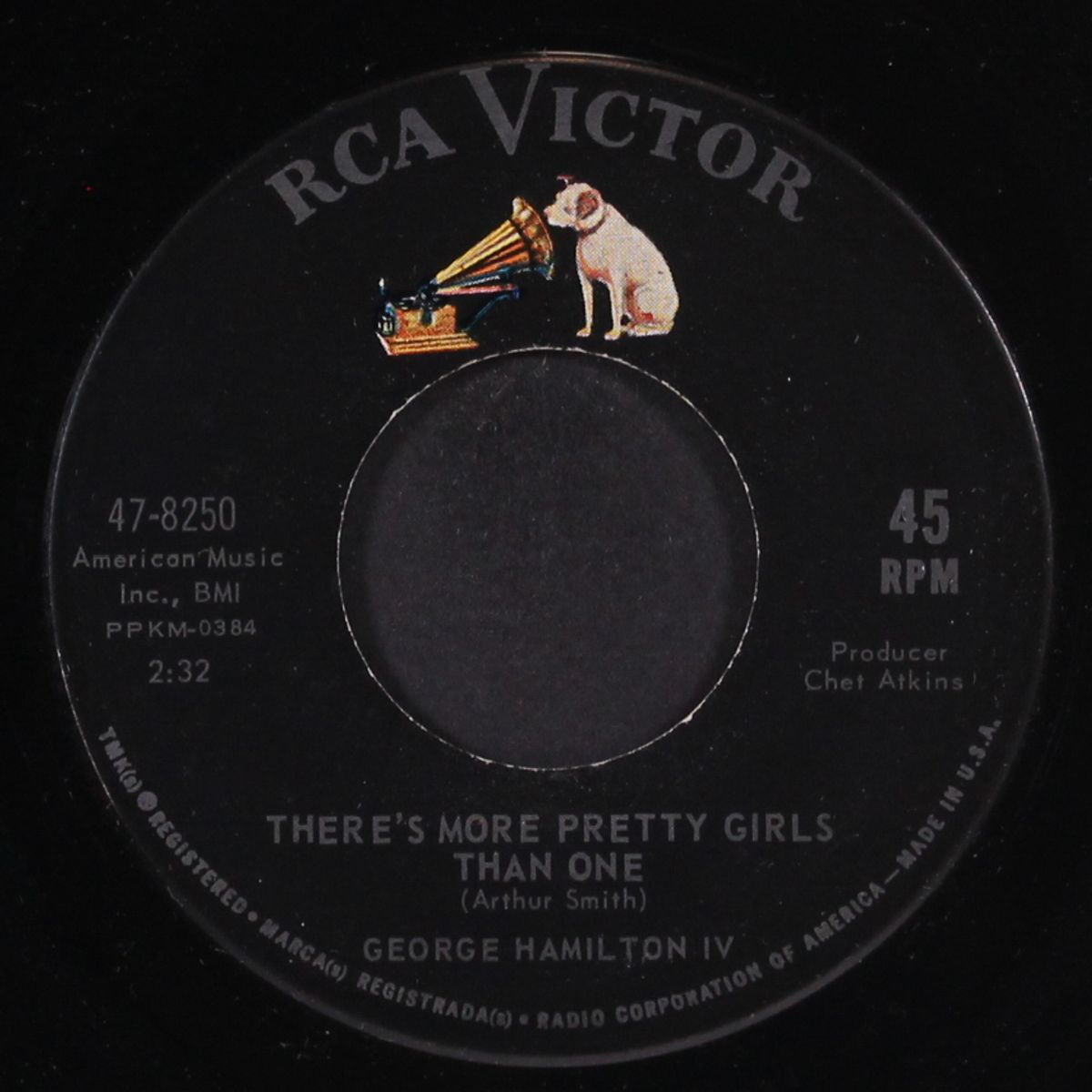 there's more pretty girls than one / if you don't somebody else will by GEORGE HAMILTON IV