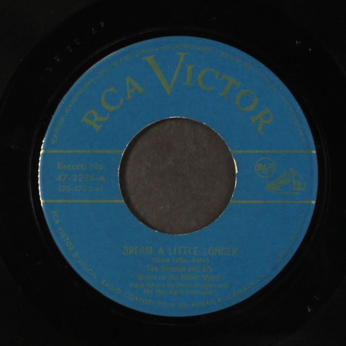 dream a little longer / sunshine cake by TEX BENEKE