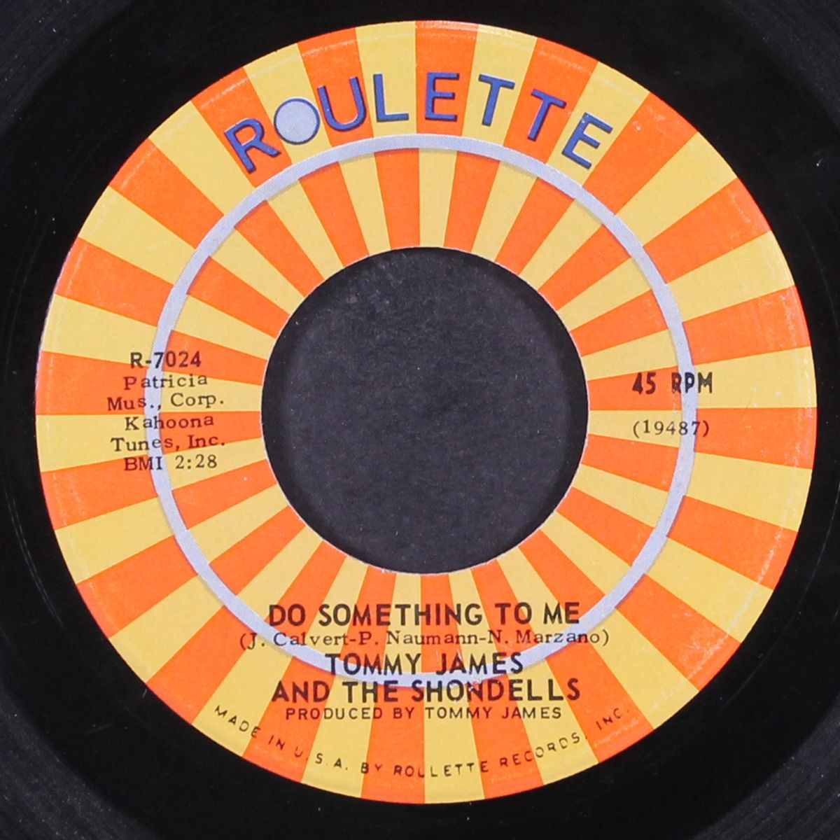 do something to me / ginger bread man by TOMMY JAMES & SHONDELLS