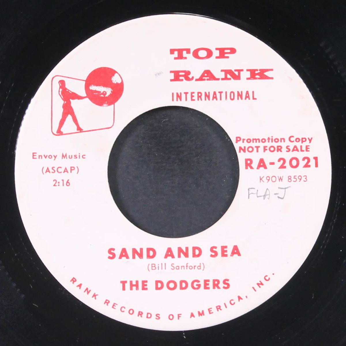 upturn / sand and sea by DODGERS